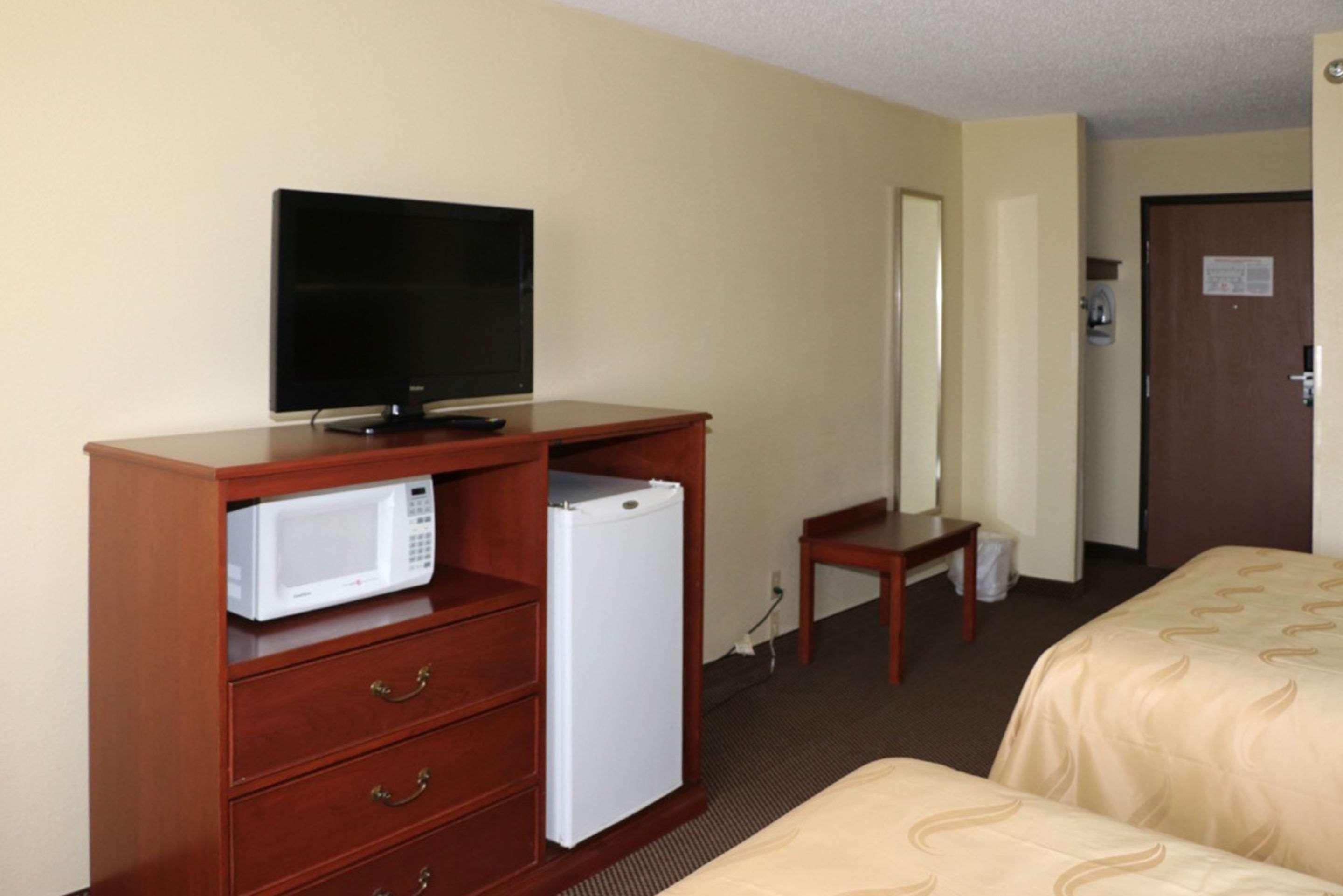 Quality Inn East Evansville Eksteriør billede