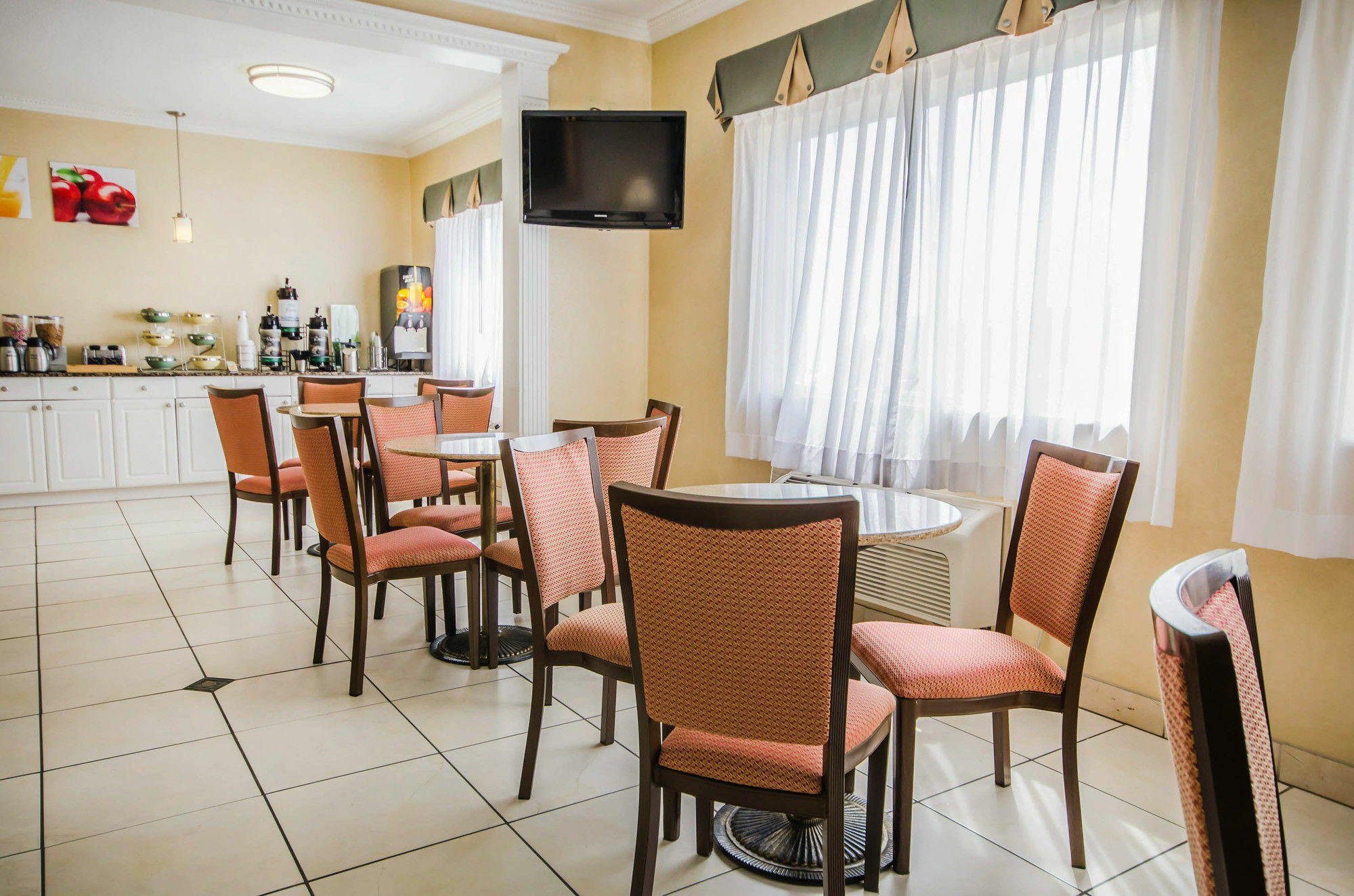 Quality Inn East Evansville Eksteriør billede